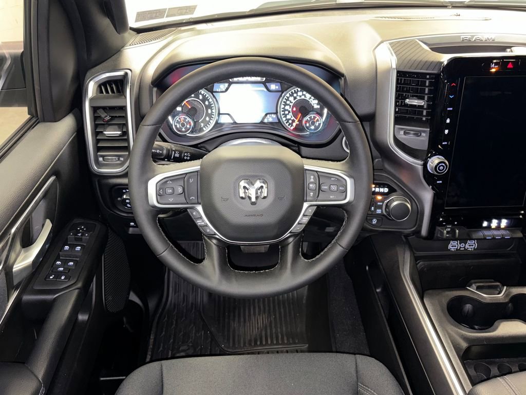 Used 2025 RAM 1500 Big Horn AWD/4WD image 12