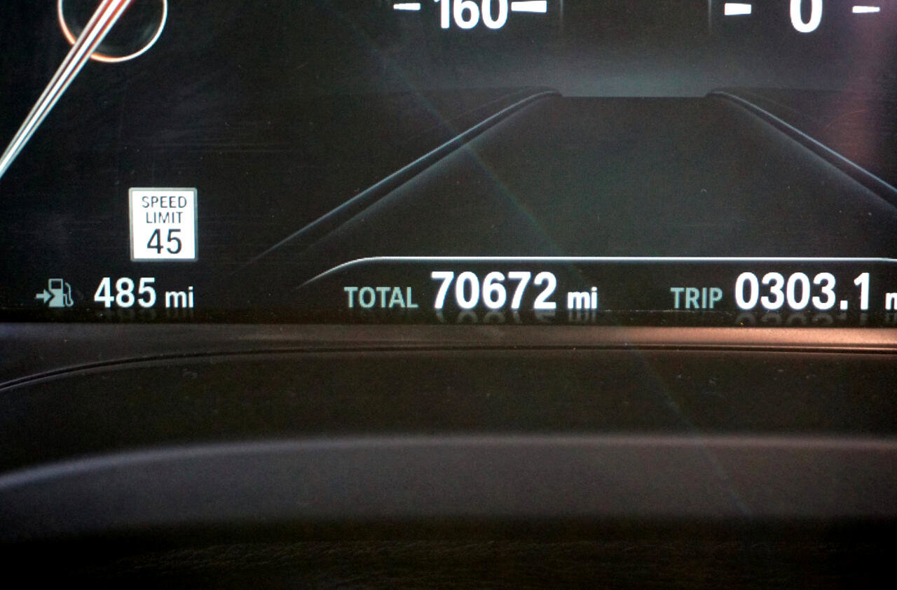 Used 2019 BMW X3 xDrive30i w/ Premium Package image 16