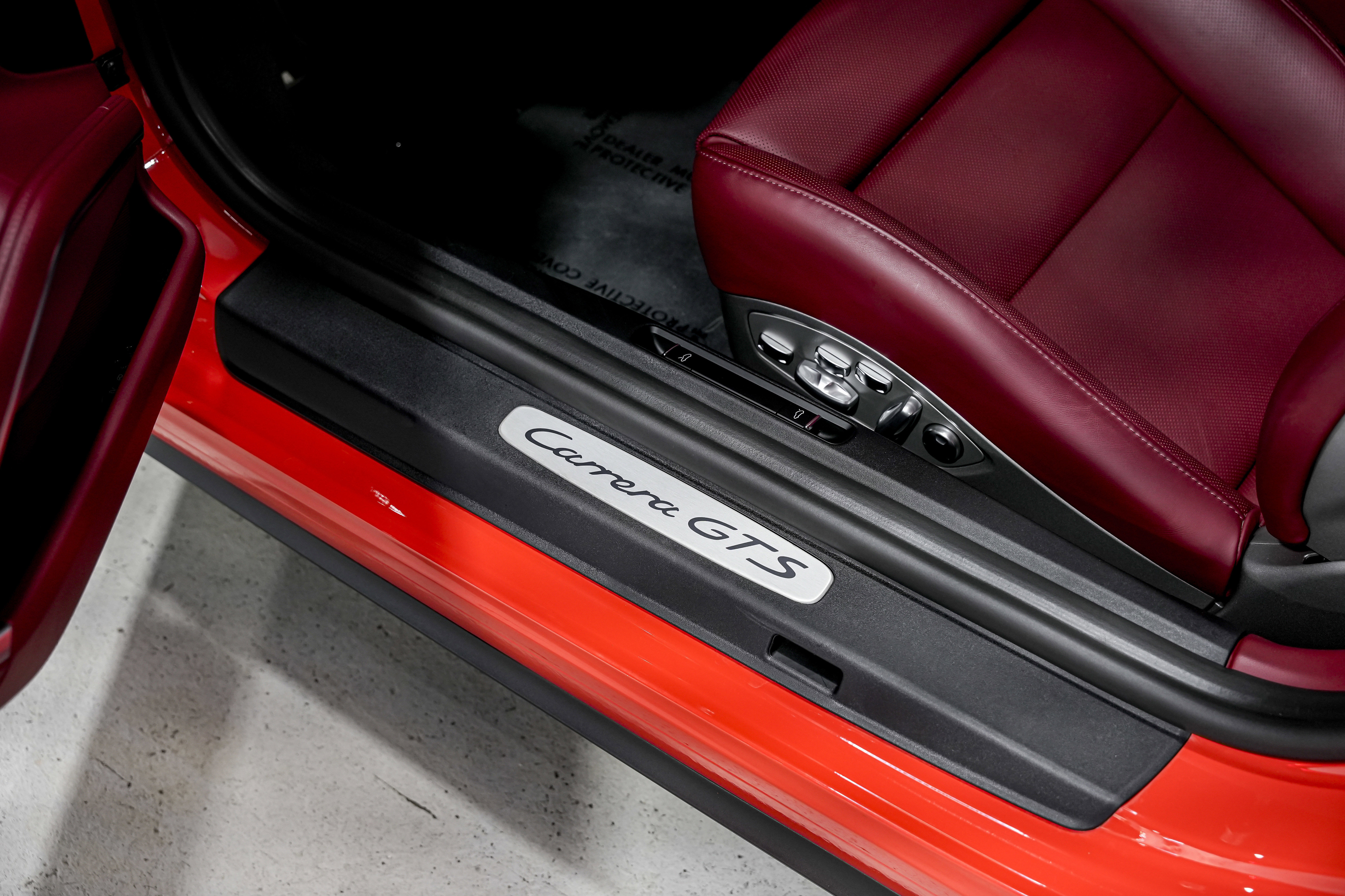 Used 2018 Porsche 911 Carrera GTS image 26