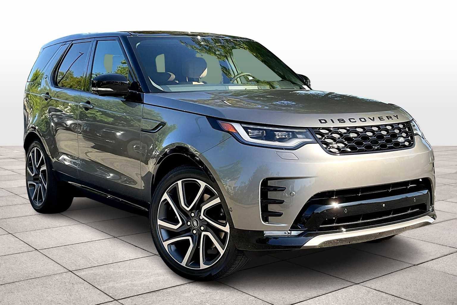 New 2025 Land Rover Discovery Dynamic SE image 2
