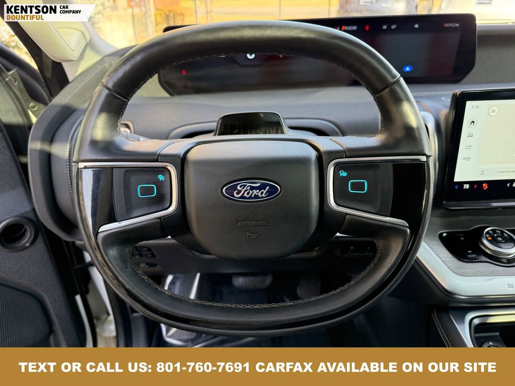 Used 2025 Ford Expedition Max Platinum image 18