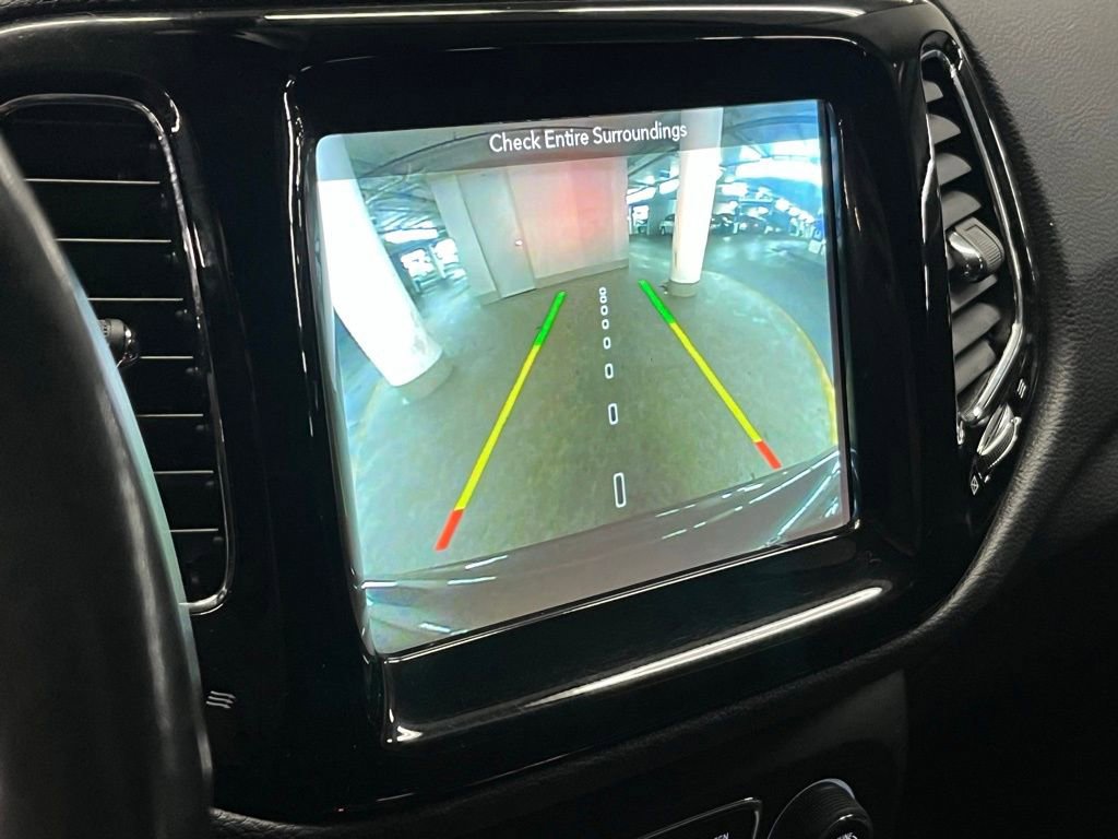 Used 2019 Jeep Compass Latitude AWD/4WD image 26