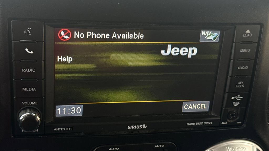 Used 2013 Jeep Wrangler Unlimited Rubicon w/ Dual Top Group AWD/4WD image 35
