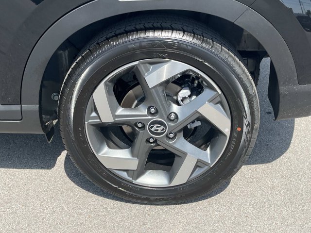 New 2026 Hyundai Venue SEL FWD image 11