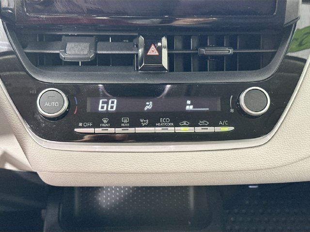 Used 2024 Toyota Corolla LE FWD image 14