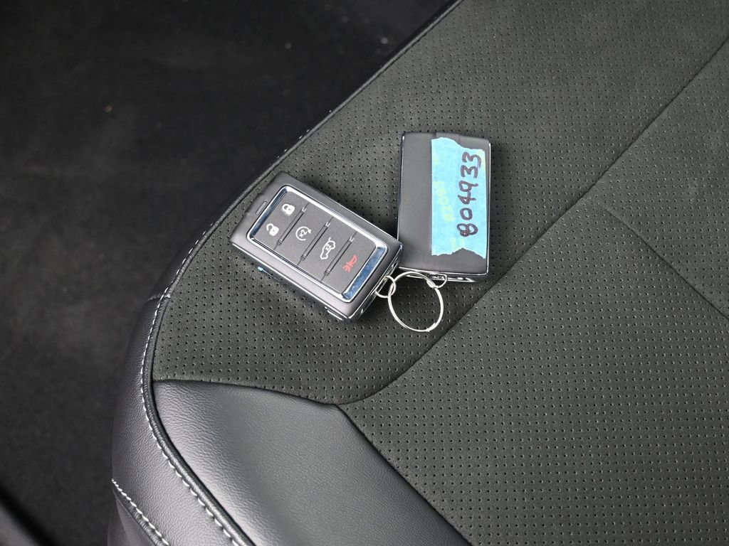 New 2025 Jeep Grand Cherokee Altitude image 19