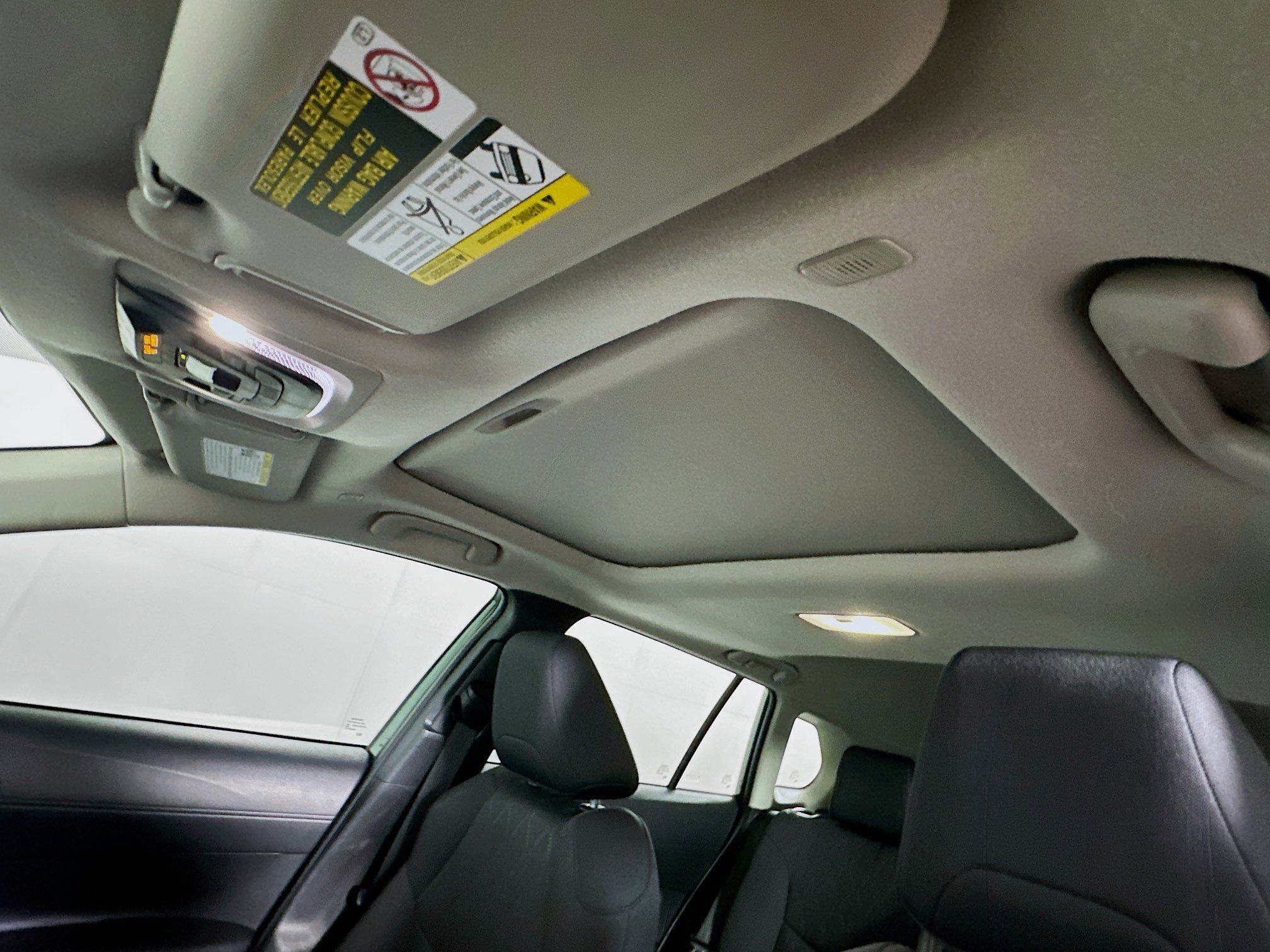 Used 2024 Toyota Corolla Cross LE w/ Moonroof Package image 26