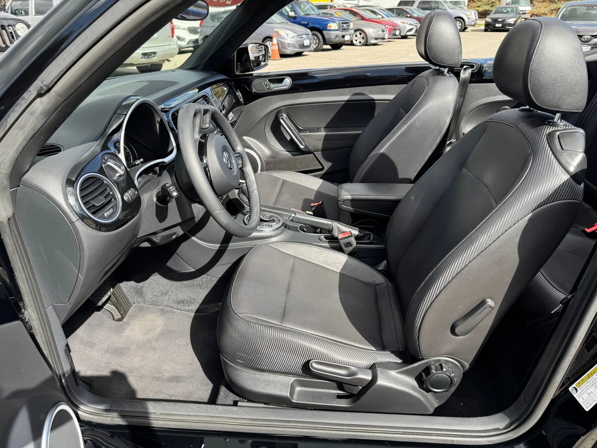 Used 2015 Volkswagen Beetle 1.8T image 12