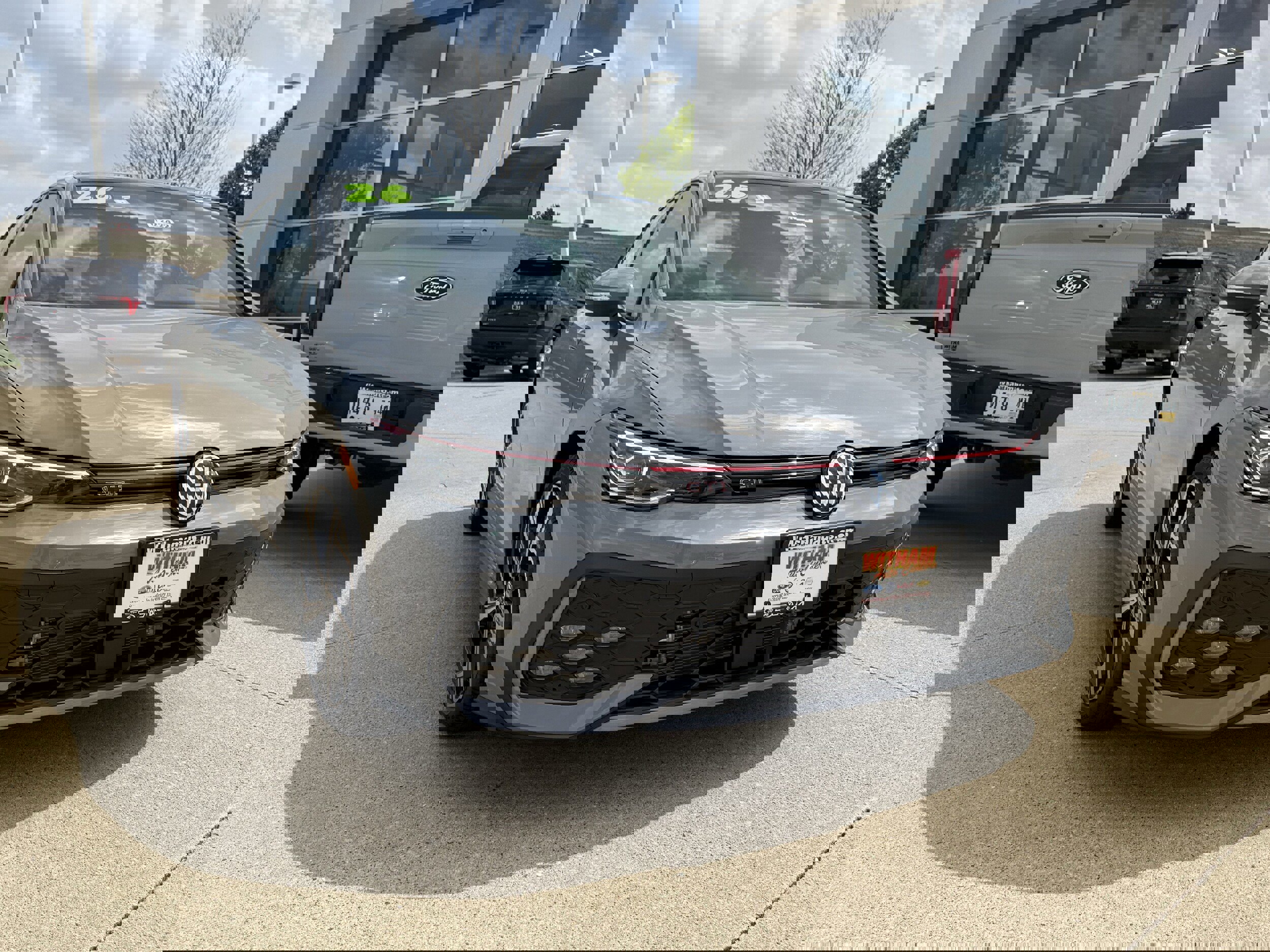 New 2026 Volkswagen GTI SE image 2