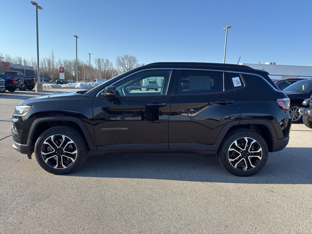 Used 2023 Jeep Compass Limited image 6