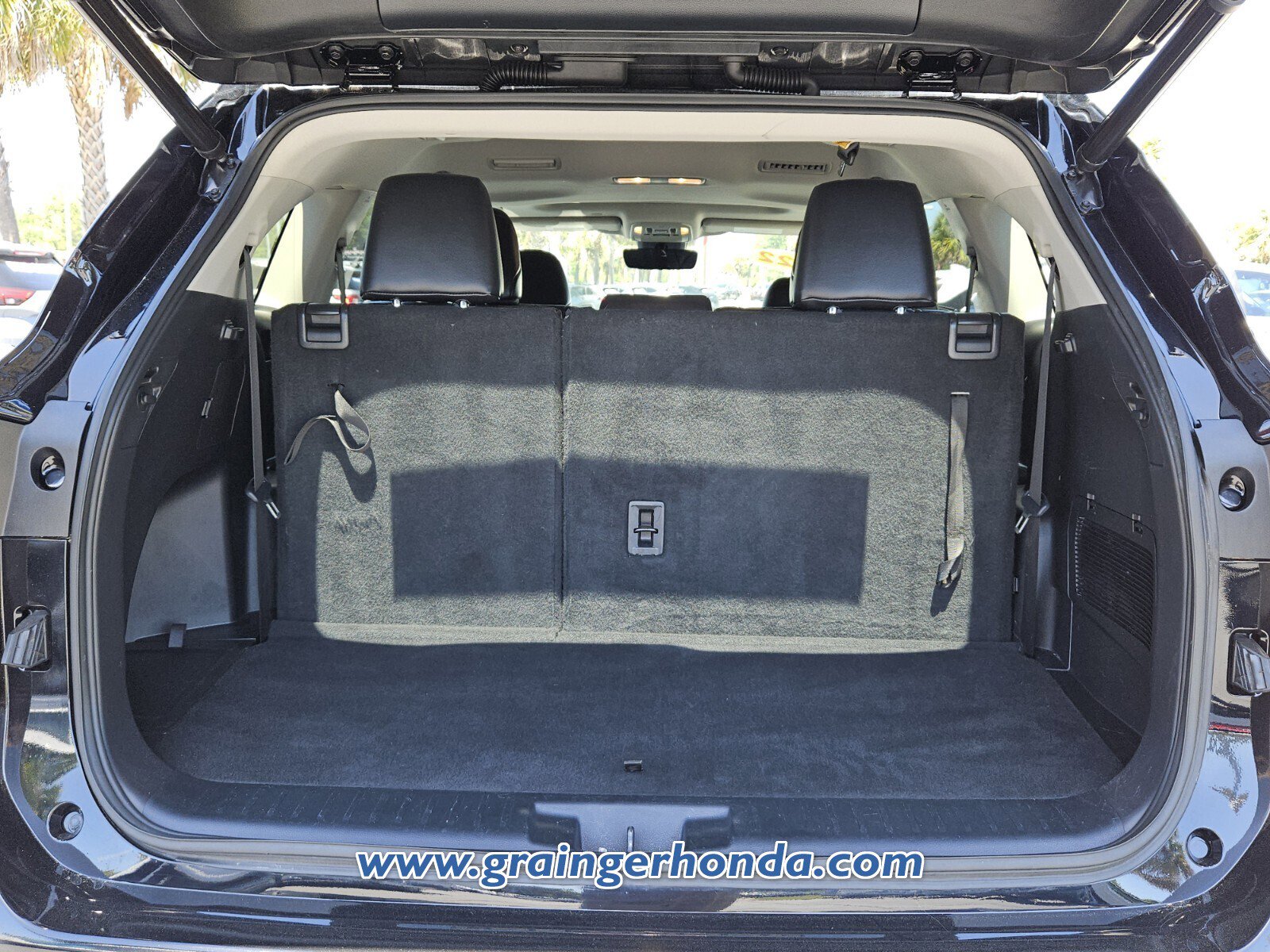 Used 2022 Toyota Highlander XLE image 13