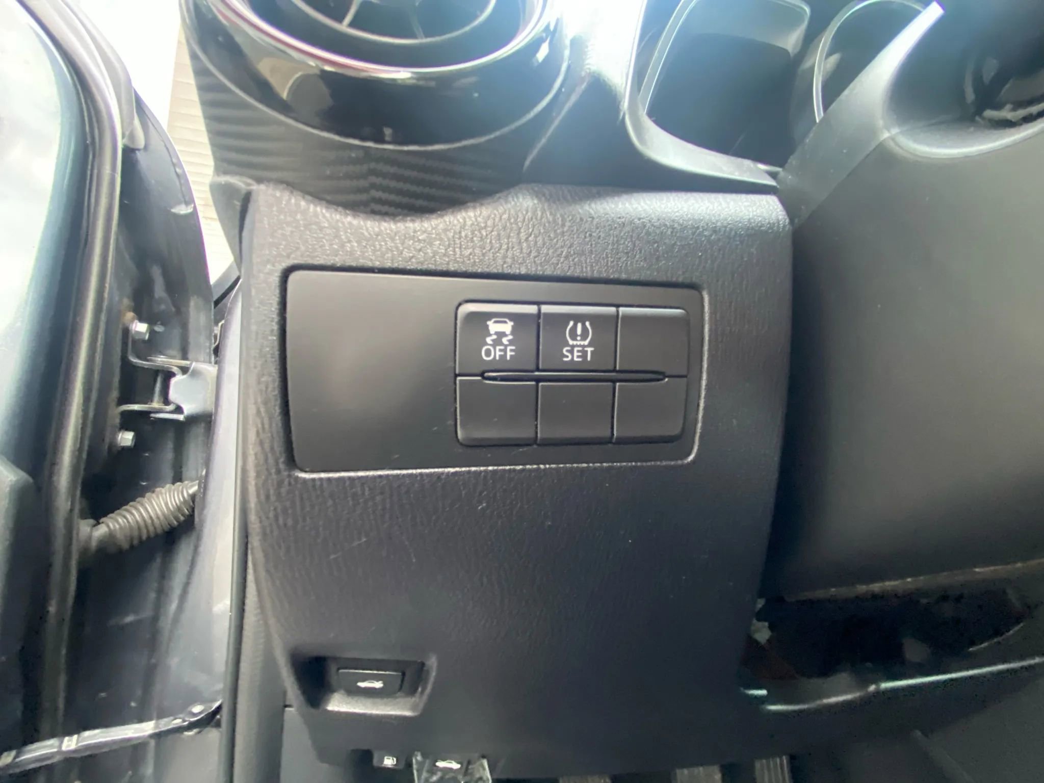 Used 2017 Toyota Yaris iA image 13