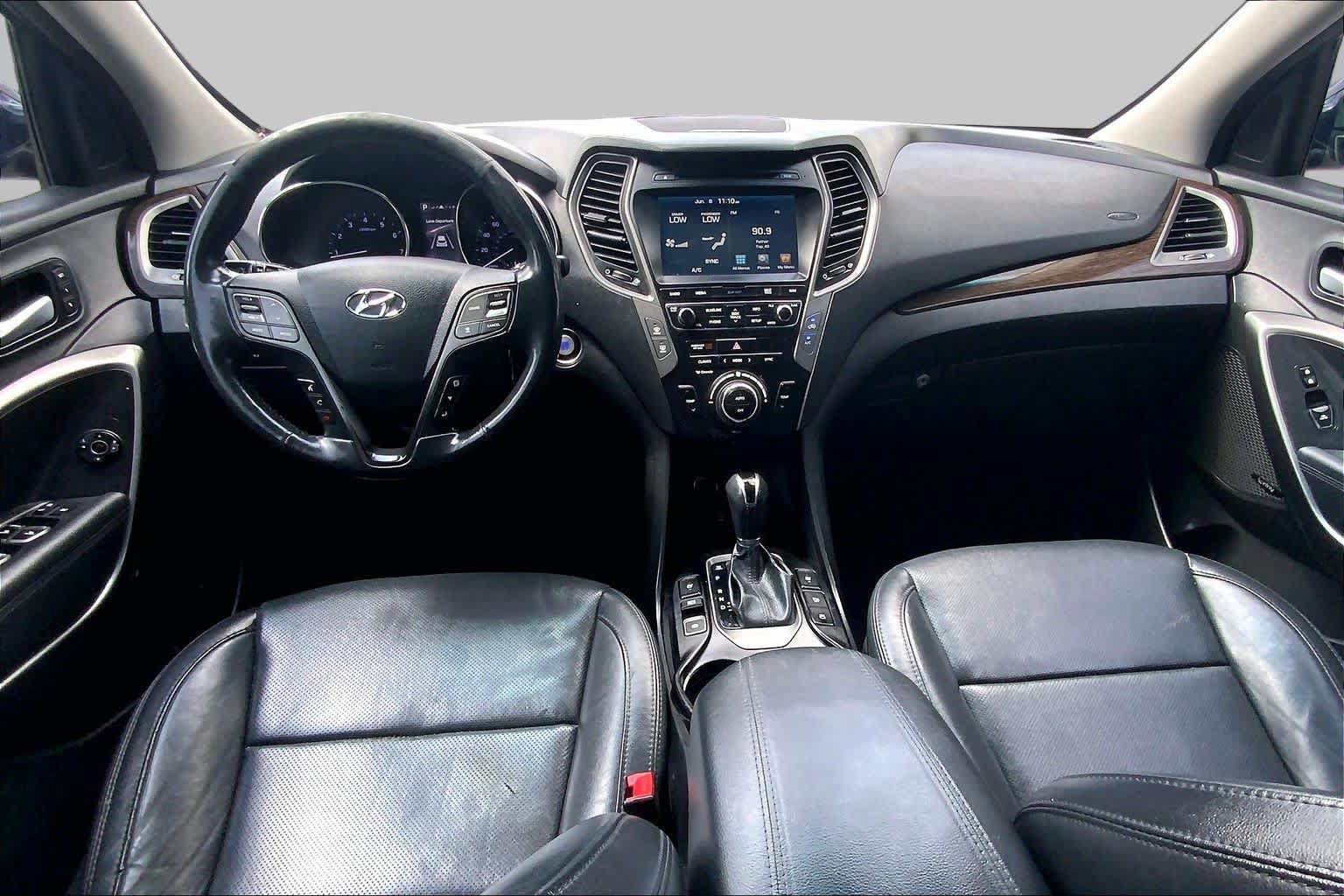 Used 2017 Hyundai Santa Fe Sport w/ 2.0T Ultimate Tech Package 05 FWD image 16