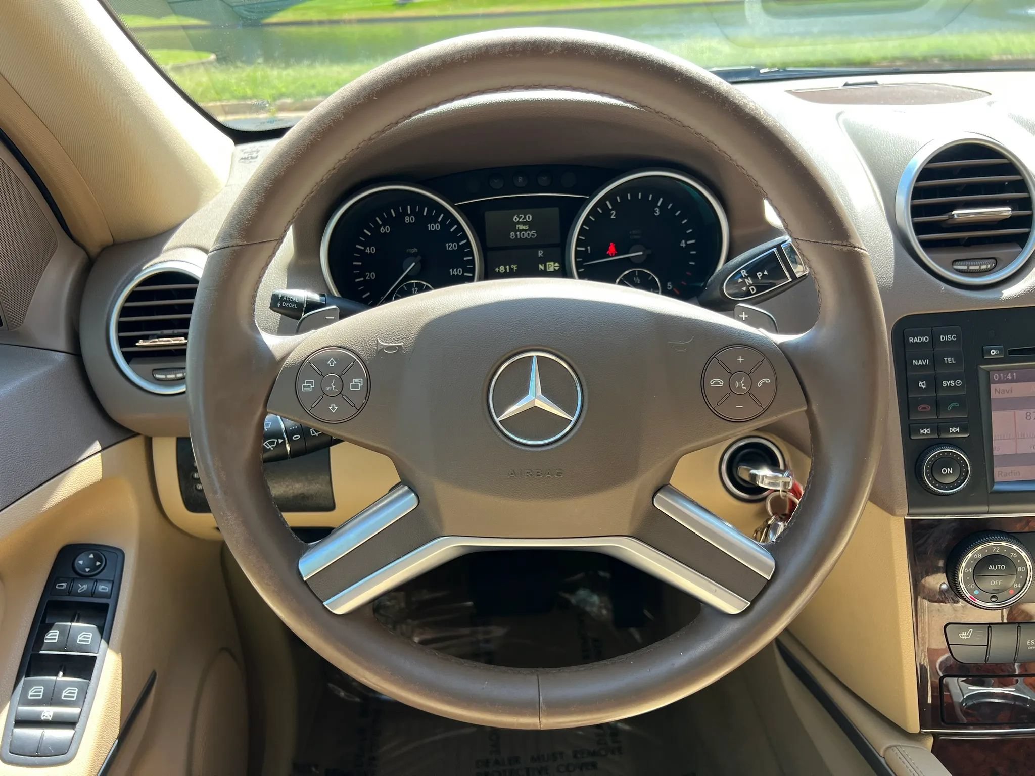 Used 2011 Mercedes-Benz ML 350 BlueTEC 4MATIC image 21