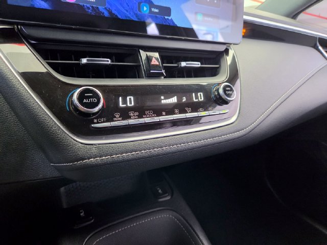 Used 2019 Toyota Corolla XSE FWD image 33