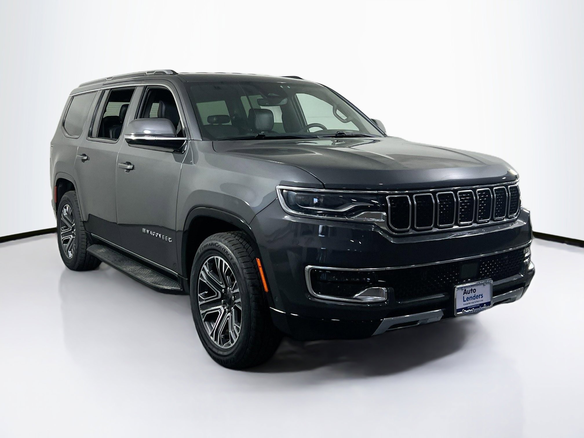 Used 2022 Jeep Wagoneer Series III AWD/4WD image 3