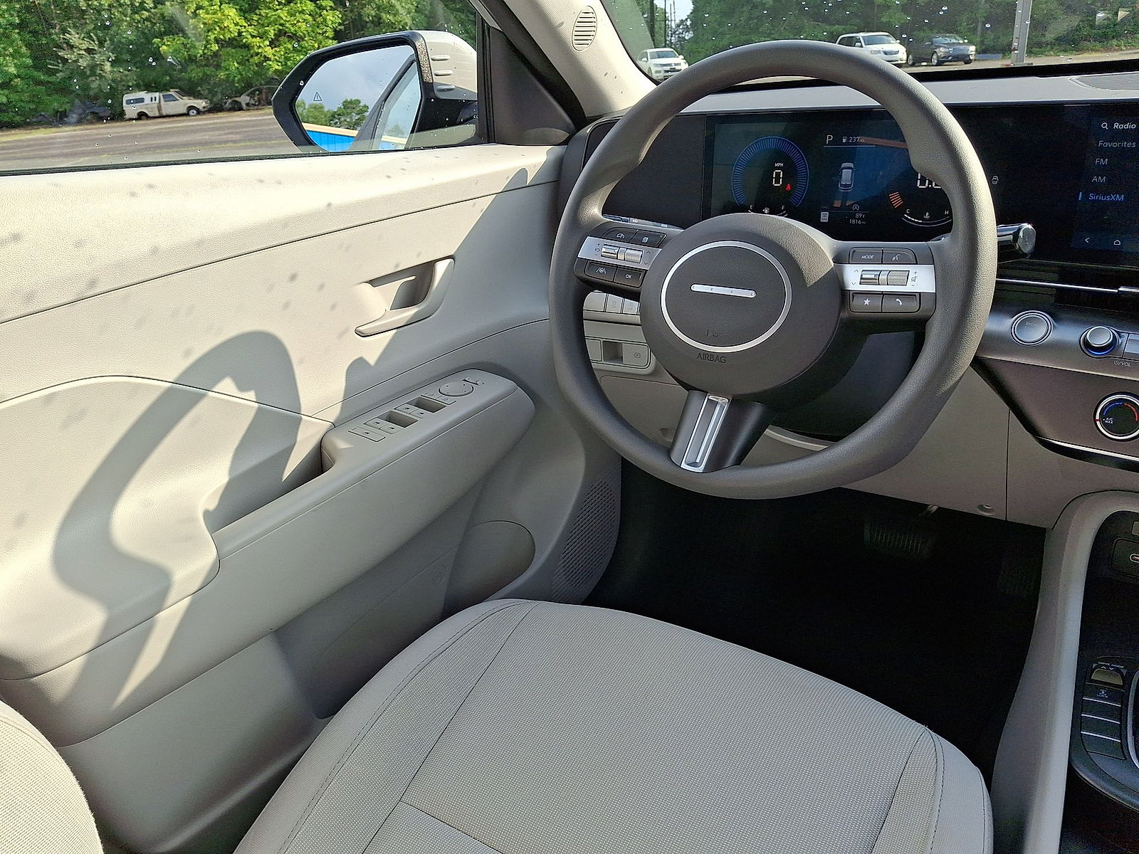 Certified 2025 Hyundai Kona SE AWD/4WD image 15