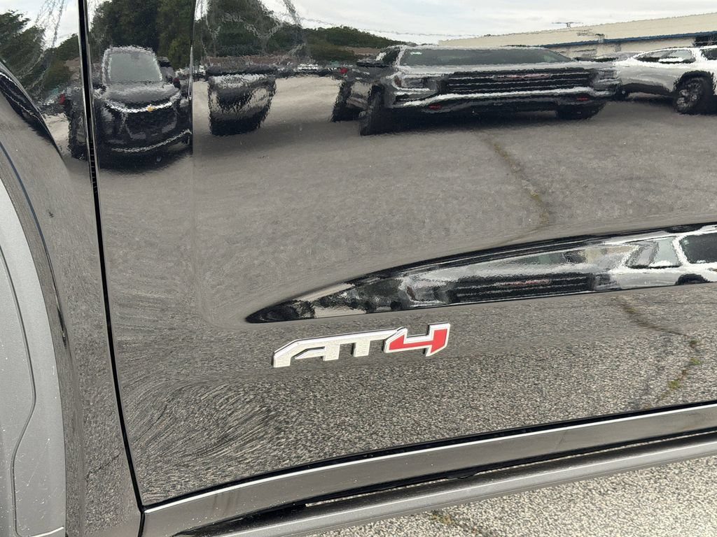 New 2026 GMC Sierra 1500 AT4 w/ Technology Package AWD/4WD image 24
