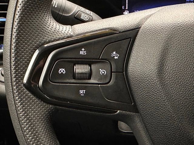 Used 2025 Chevrolet Trax LT image 10