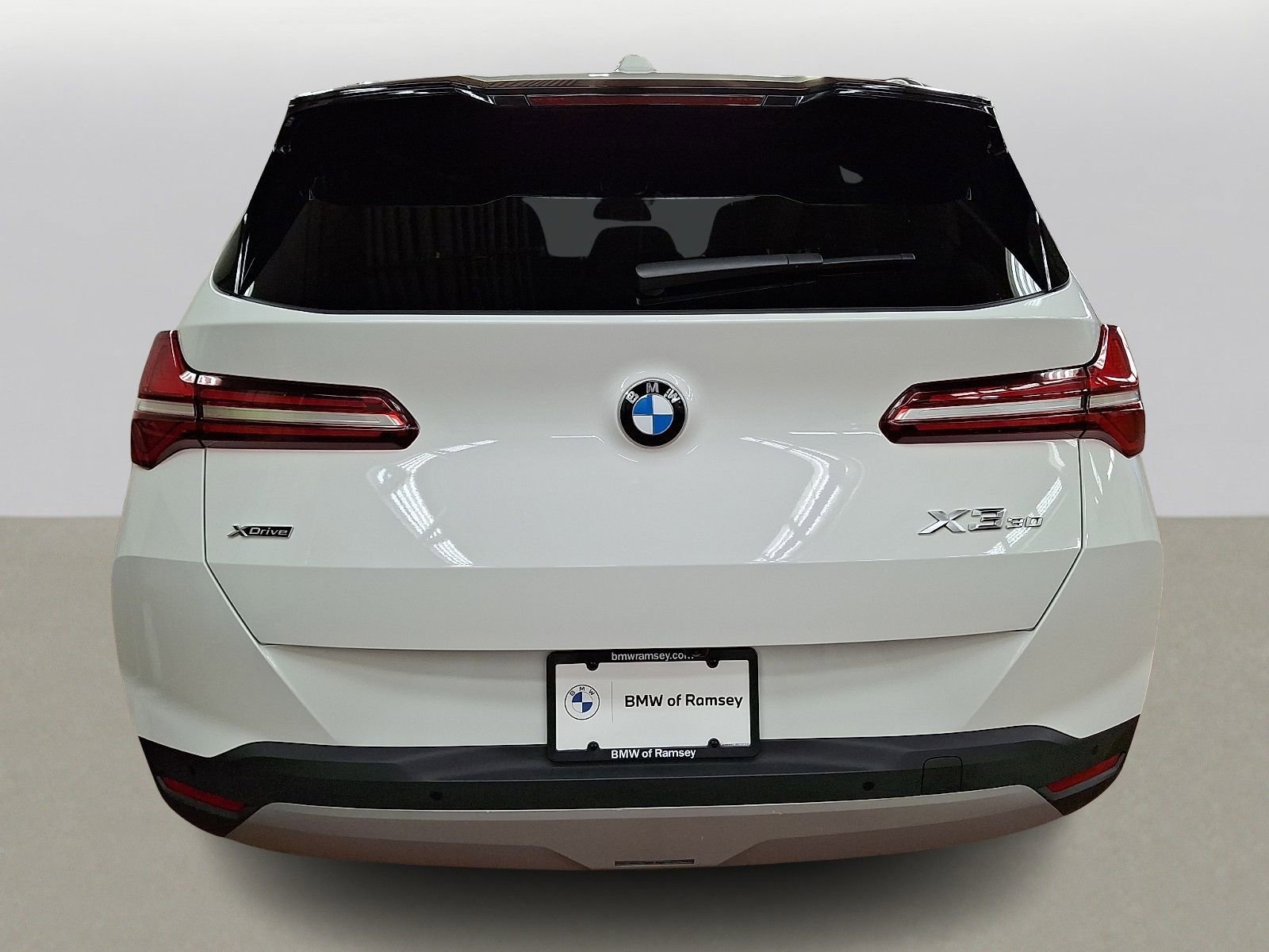 Used 2025 BMW X3 xDrive30 w/ Premium Package AWD/4WD image 5