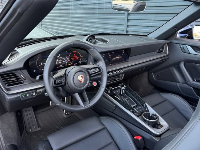 Used 2026 Porsche 911 Carrera 4S AWD/4WD image 4