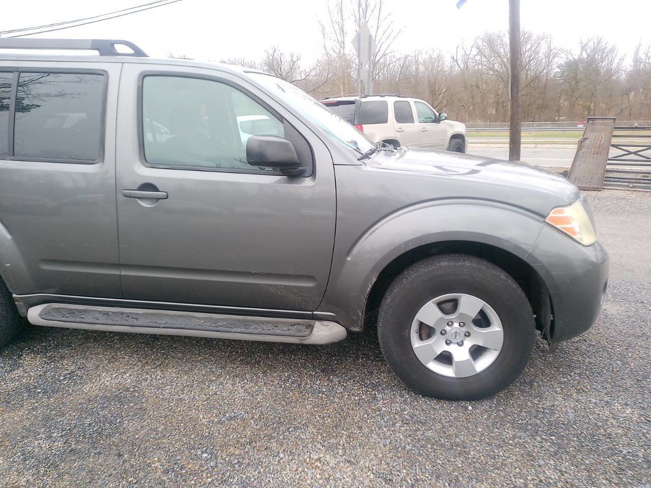 Used 2009 Nissan Pathfinder S image 23