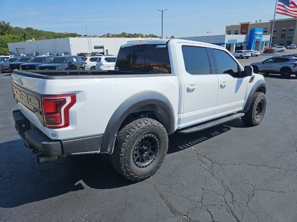 Used 2017 Ford F150 Raptor w/ Equipment Group 802A Luxury AWD/4WD image 6