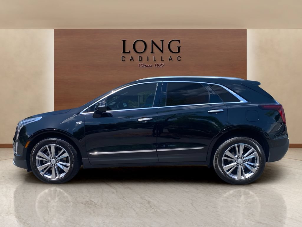 Used 2025 Cadillac XT5 Premium Luxury w/ Technology Package AWD/4WD image 2