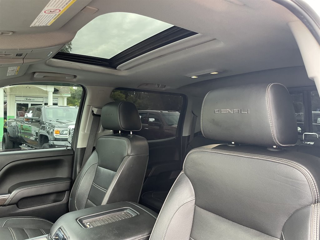 Used 2018 GMC Sierra 3500 Denali w/ Duramax Plus Package AWD/4WD image 7