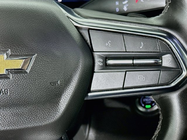 Used 2025 Chevrolet Tahoe LS RWD image 12