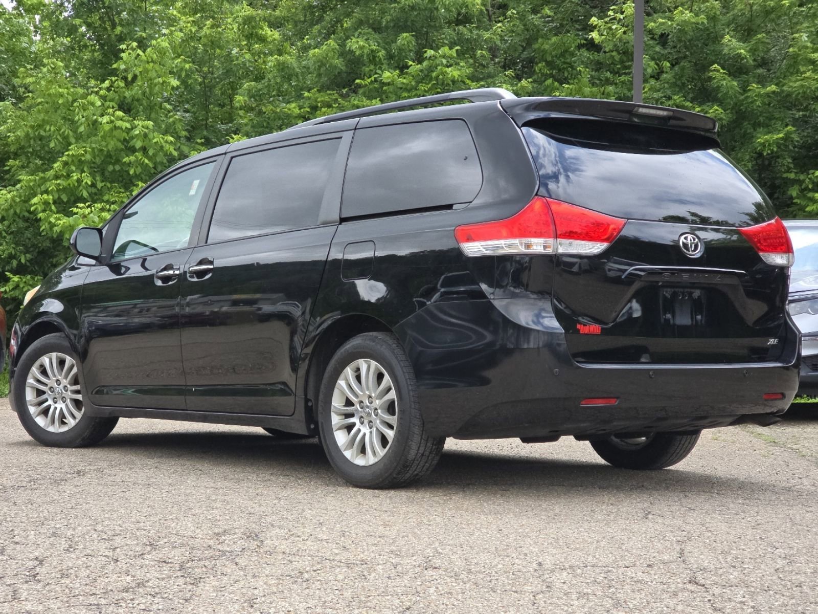 Used 2012 Toyota Sienna XLE w/ Premium Pkg FWD image 15