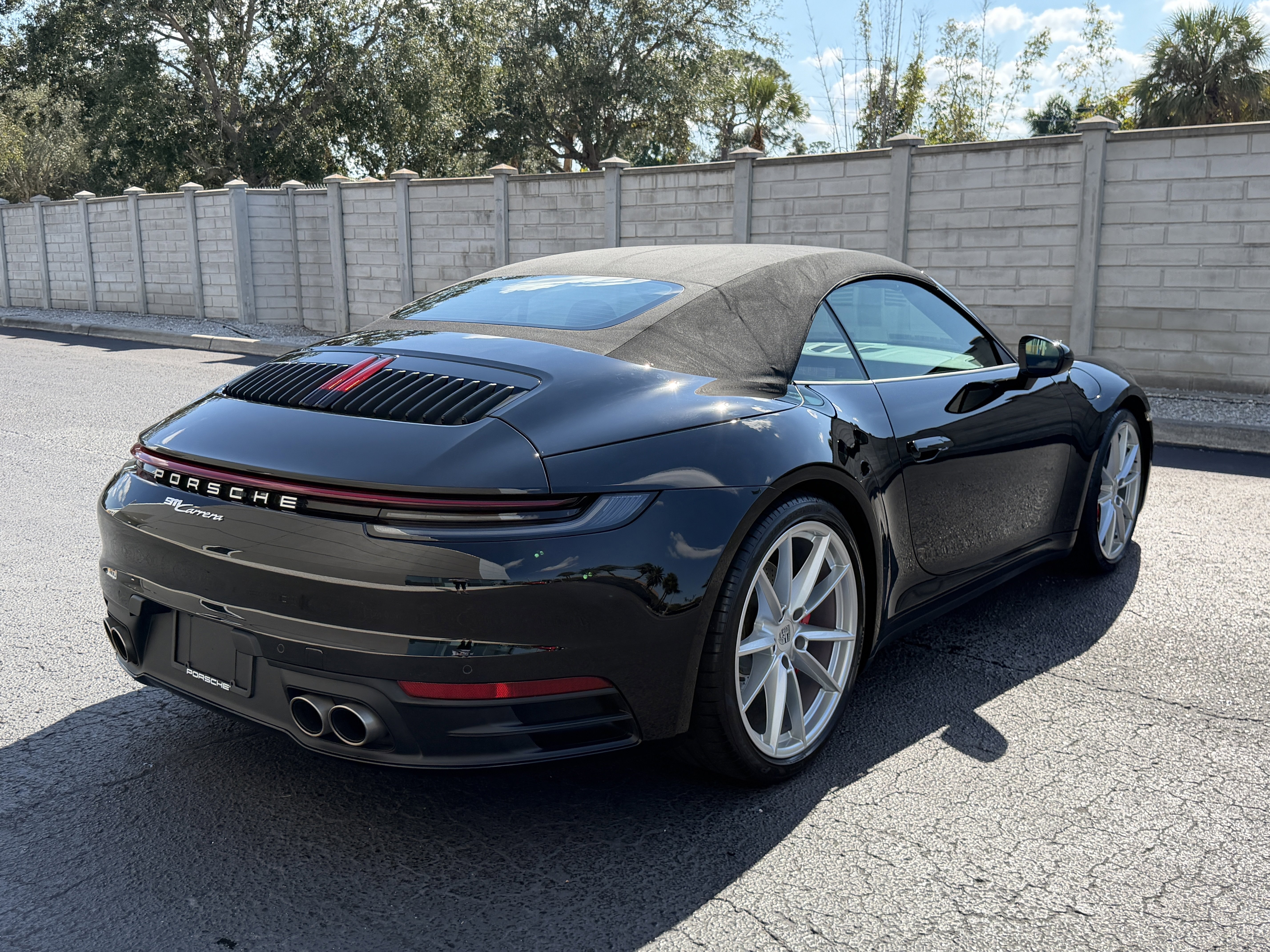 Certified 2020 Porsche 911 Carrera S image 3