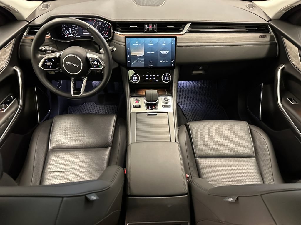 Used 2023 Jaguar F-PACE S AWD/4WD image 10