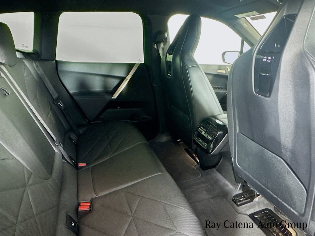 Used 2023 BMW iX xDrive50 w/ Sport Package AWD/4WD image 2