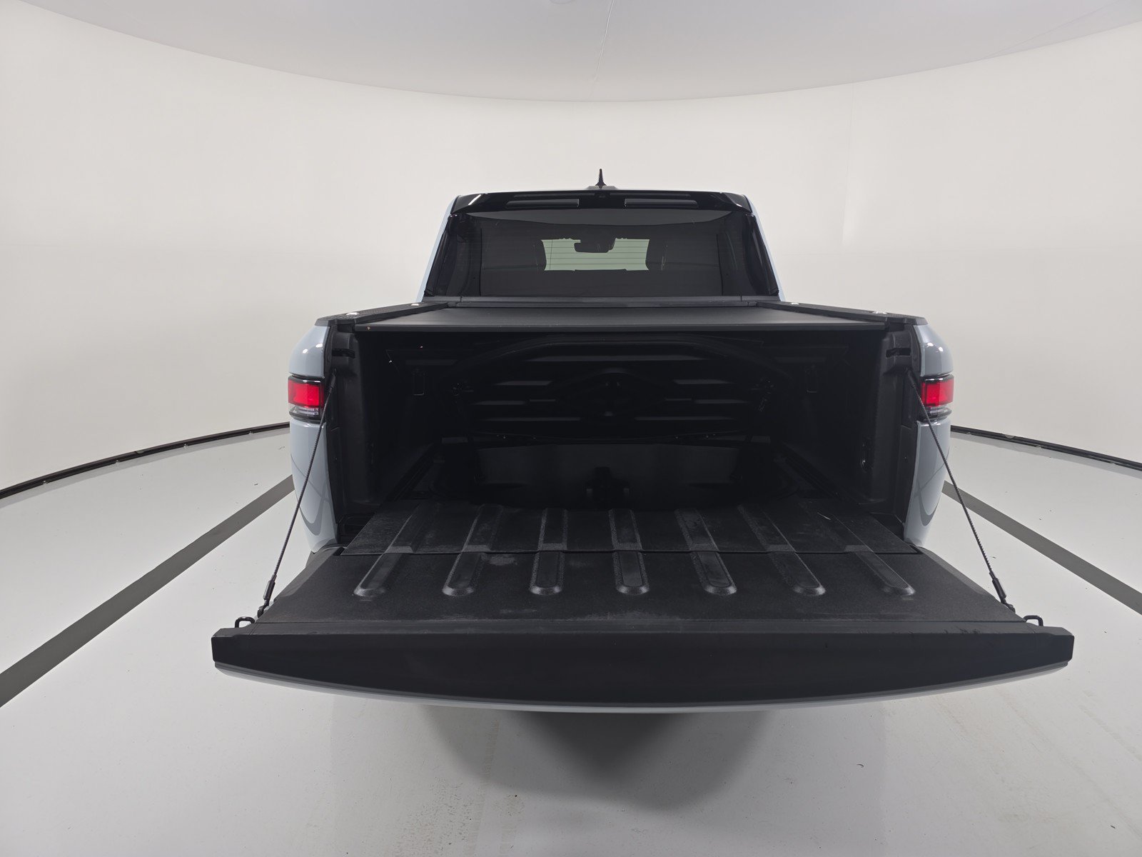 Used 2024 Rivian R1T Adventure AWD/4WD image 15