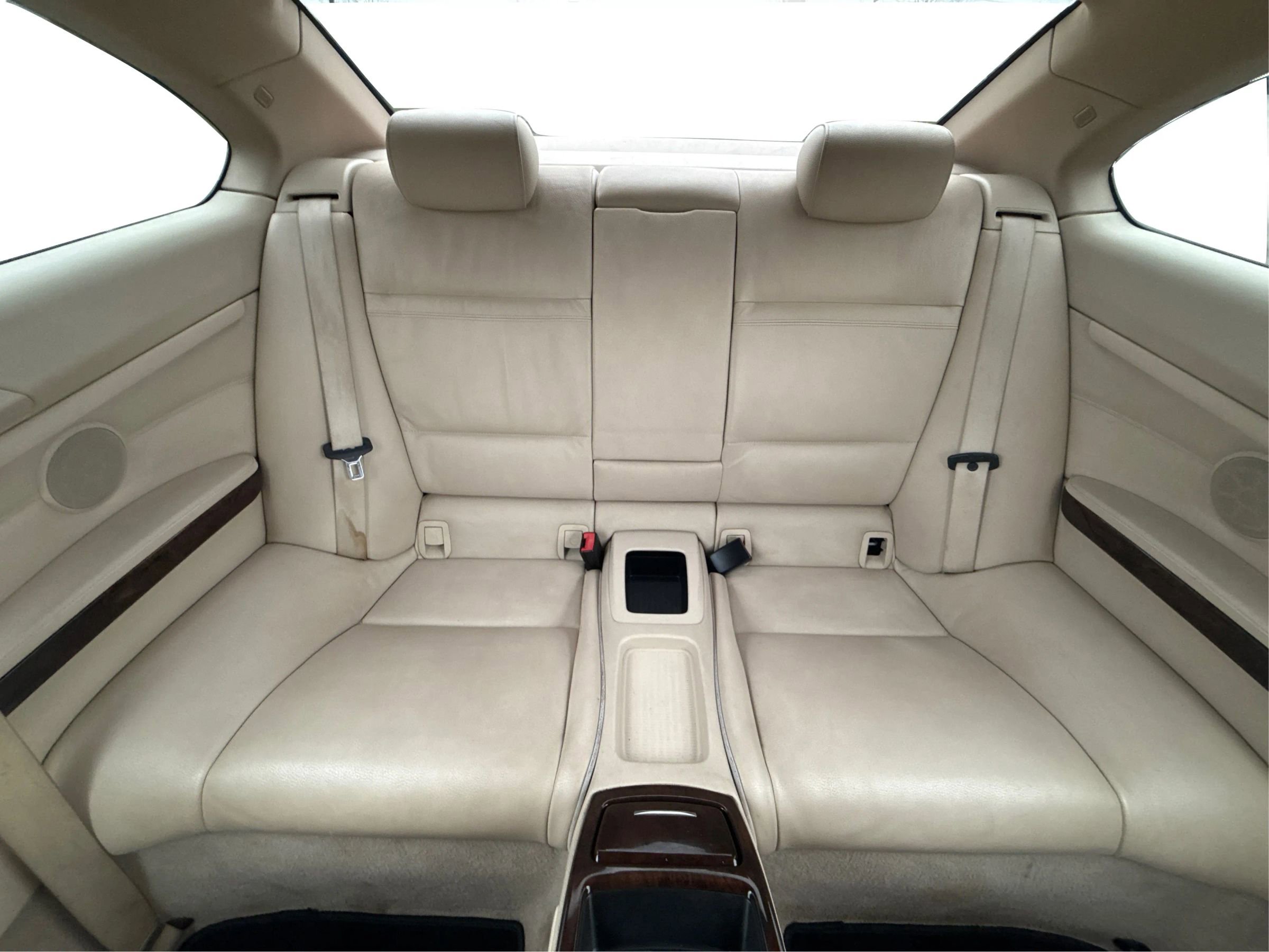 Used 2010 BMW 335i xDrive Coupe image 16