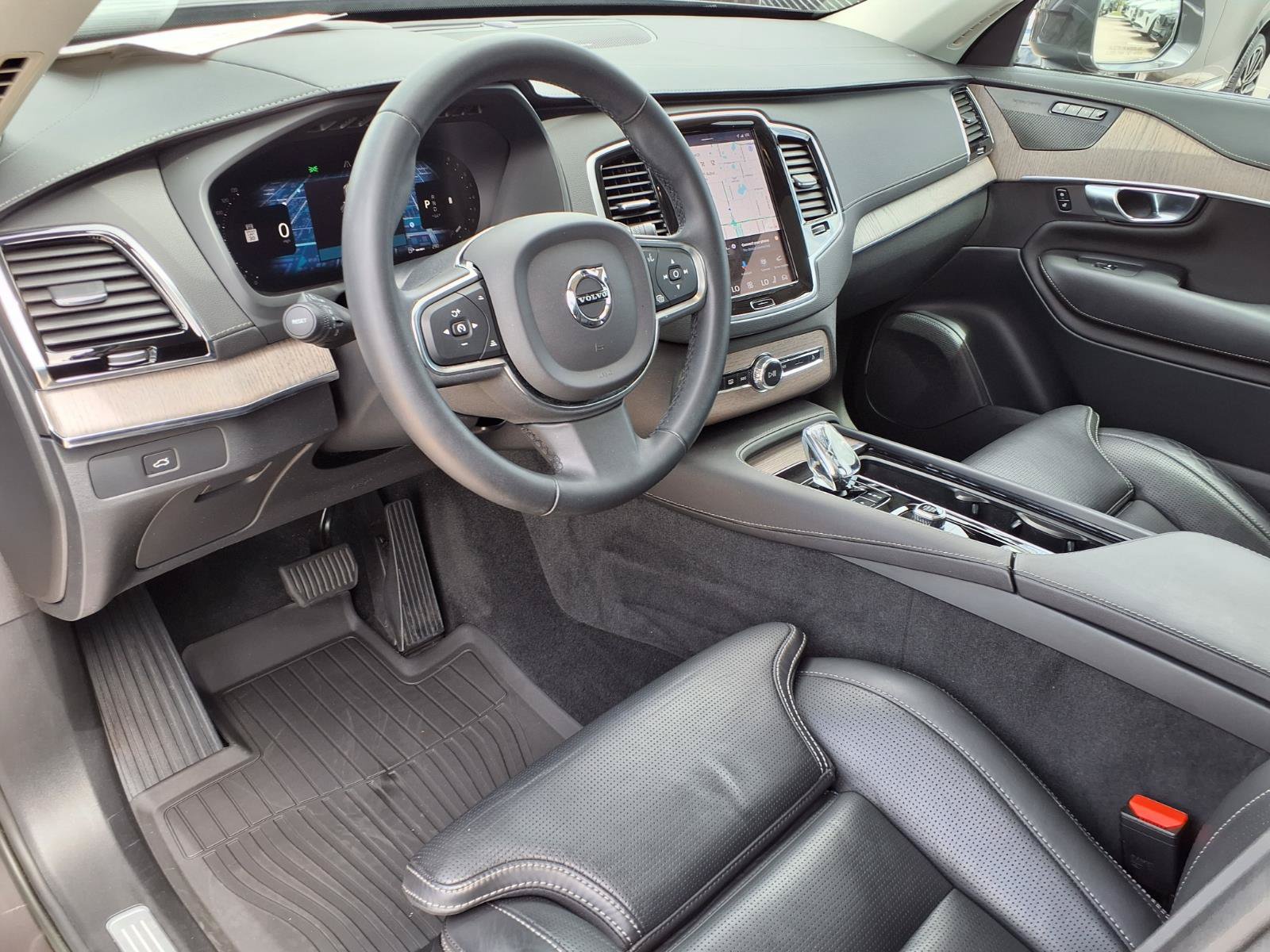 Certified 2023 Volvo XC90 B6 Ultimate w/ Protection Package Premier AWD/4WD image 20