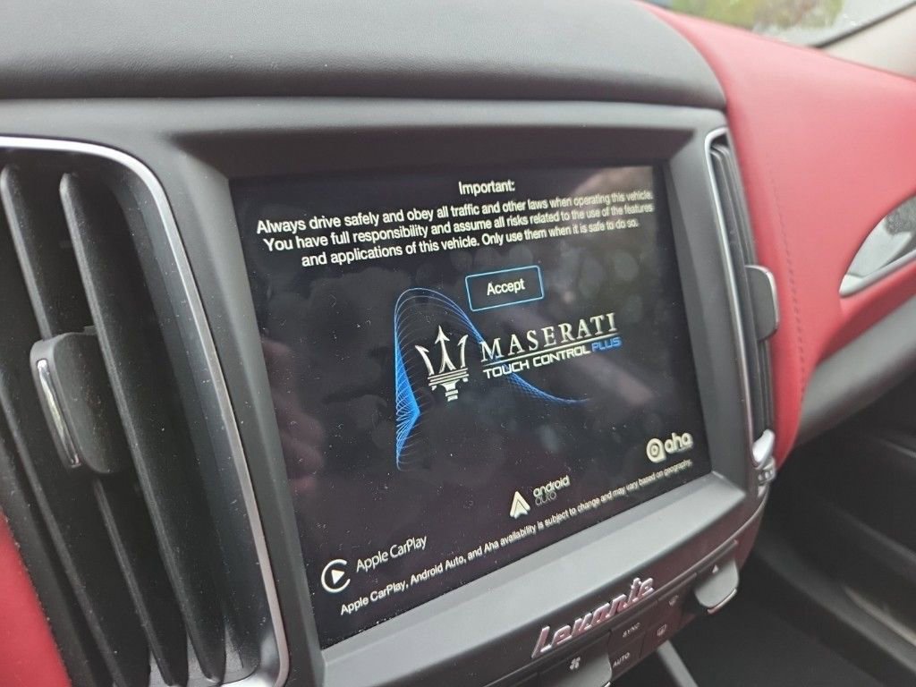 Used 2018 Maserati Levante S GranSport image 17