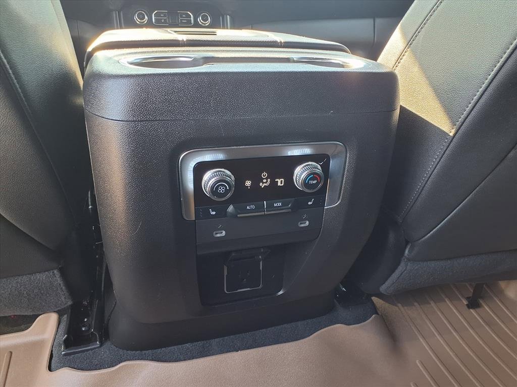 Used 2022 GMC Yukon AT4 image 14