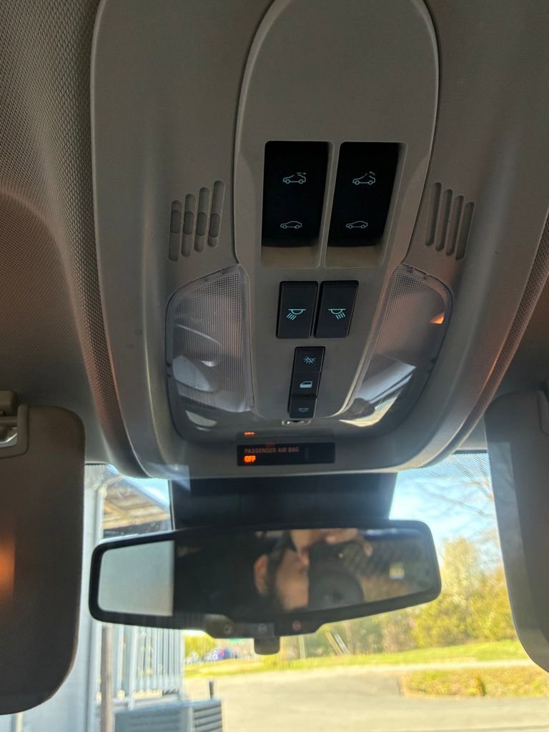 Used 2017 Chevrolet Equinox LT image 29