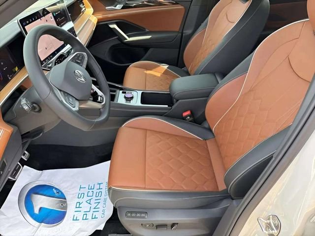 New 2026 Volkswagen Tiguan SEL R-Line image 5