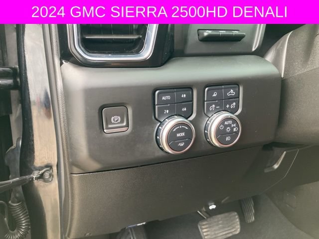 Used 2024 GMC Sierra 2500 Denali Ultimate AWD/4WD image 29