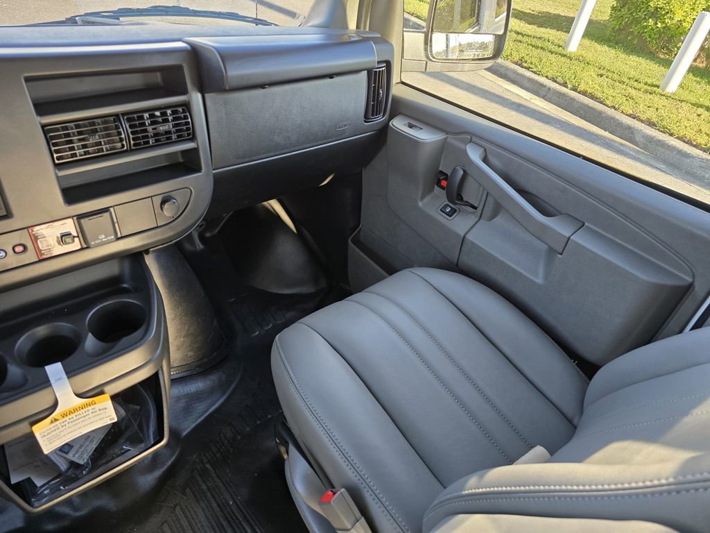 New 2025 Chevrolet Express 2500 w/ Driver Convenience Package image 19