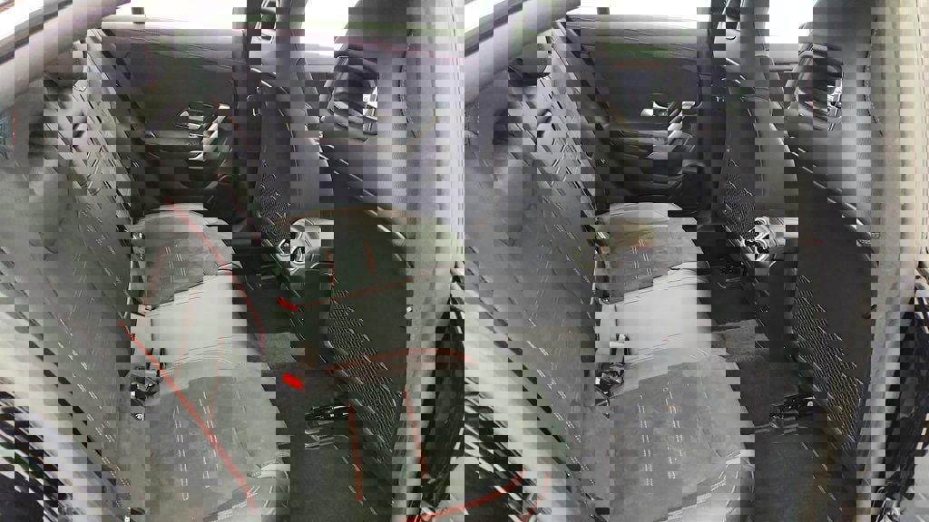 Used 2023 Mercedes-Benz CLA 250 4MATIC image 22