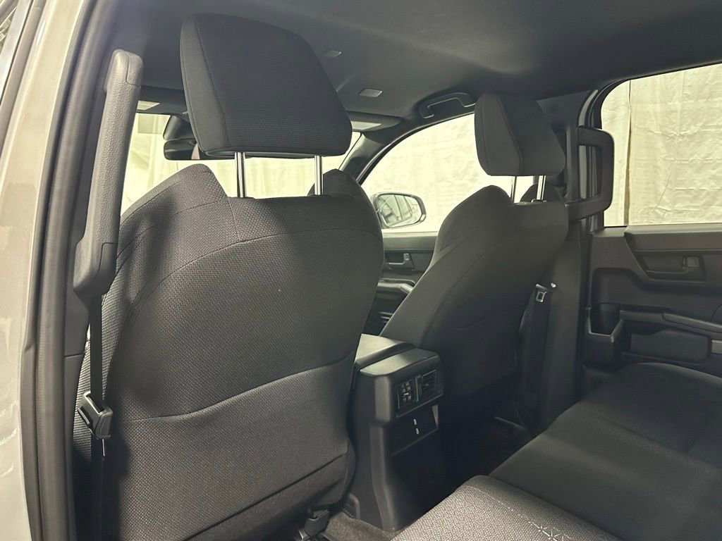 Used 2025 Toyota 4Runner SR5 AWD/4WD image 44