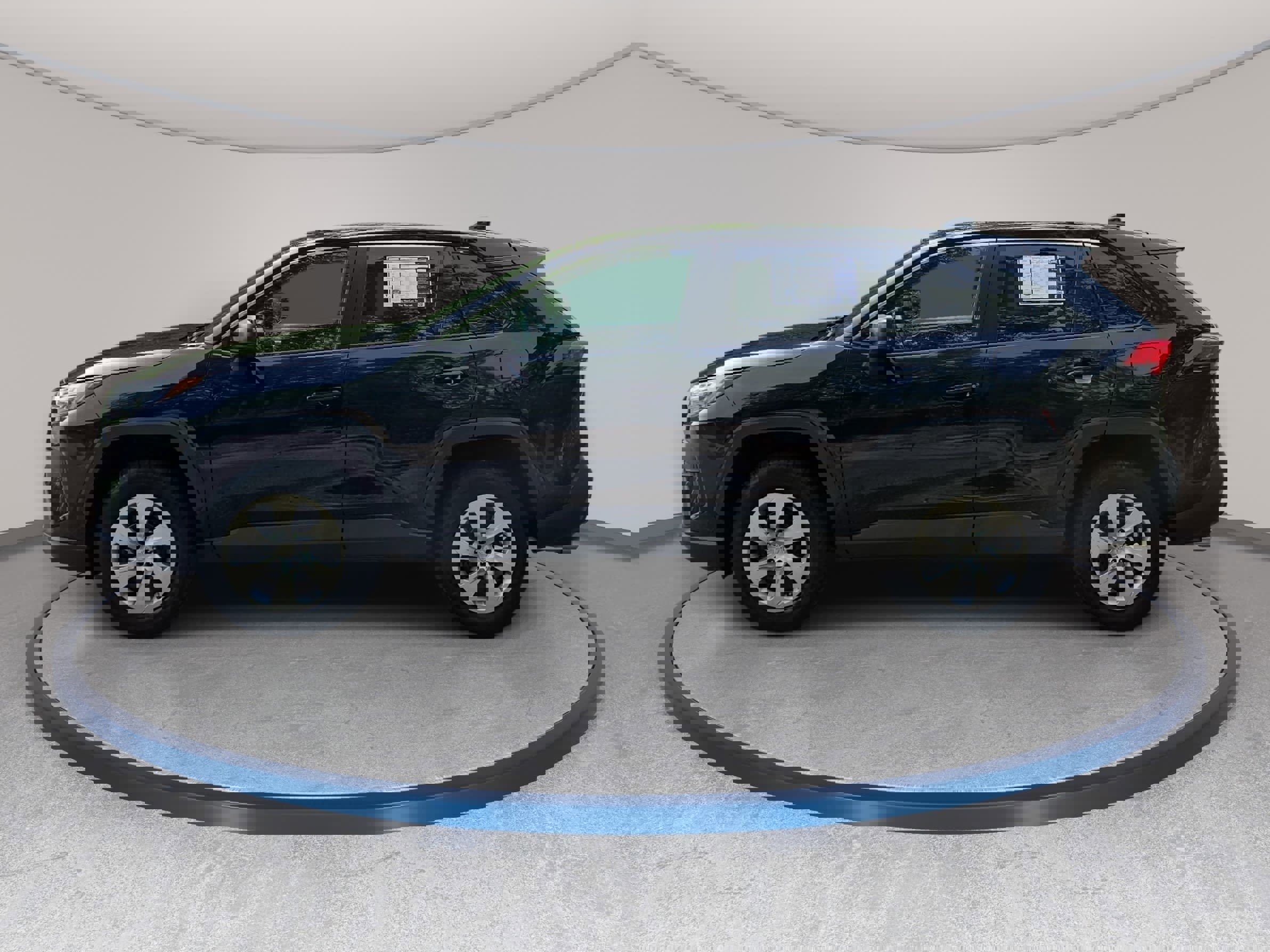 Used 2023 Toyota RAV4 LE image 8