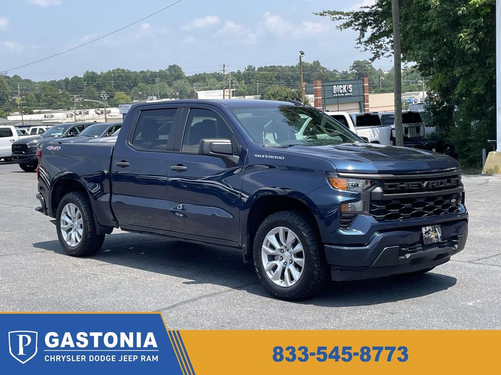 Used 2022 Chevrolet Silverado 1500 Custom AWD/4WD image 1