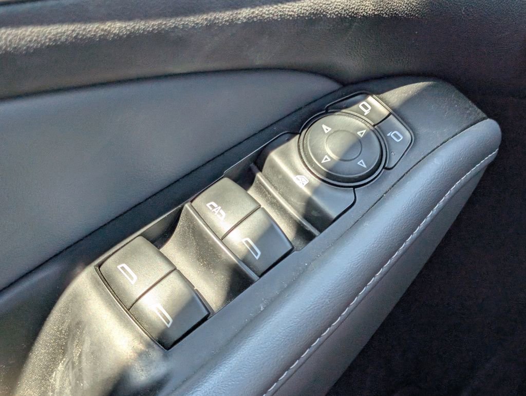 Used 2024 Buick Enclave Essence w/ Experience Buick Package image 11