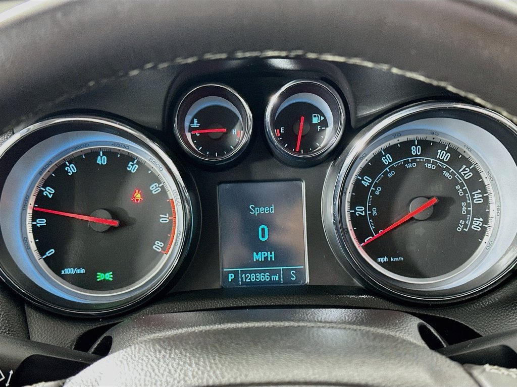 Used 2015 Buick Encore Convenience FWD image 5