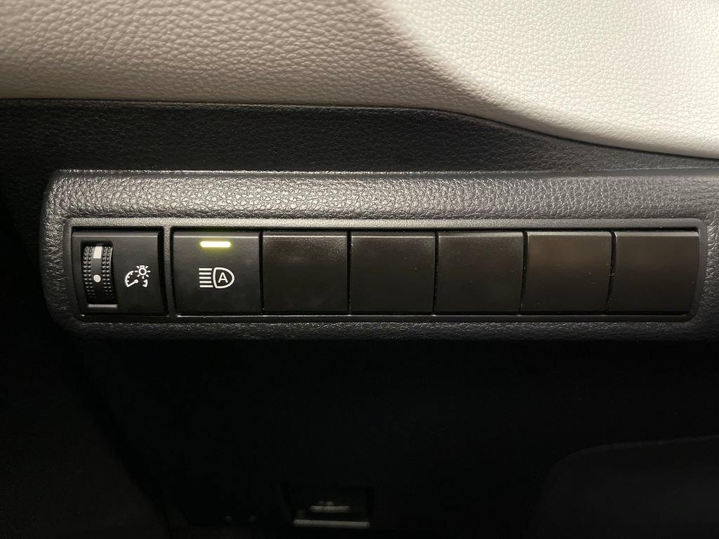 Certified 2024 Toyota Corolla SE FWD image 28